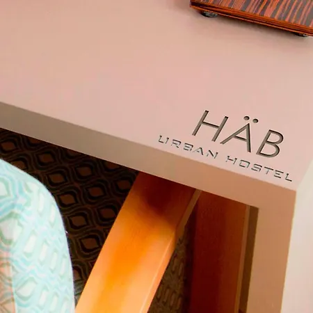 Hab Urban Pensión *