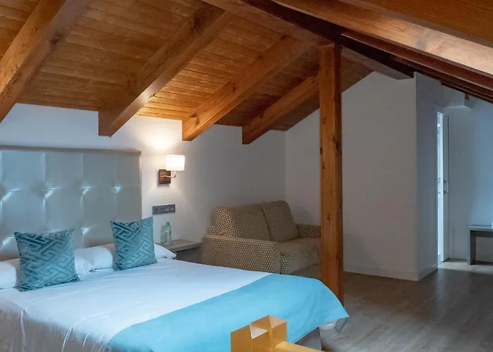 Hab Urban Guest house 3*